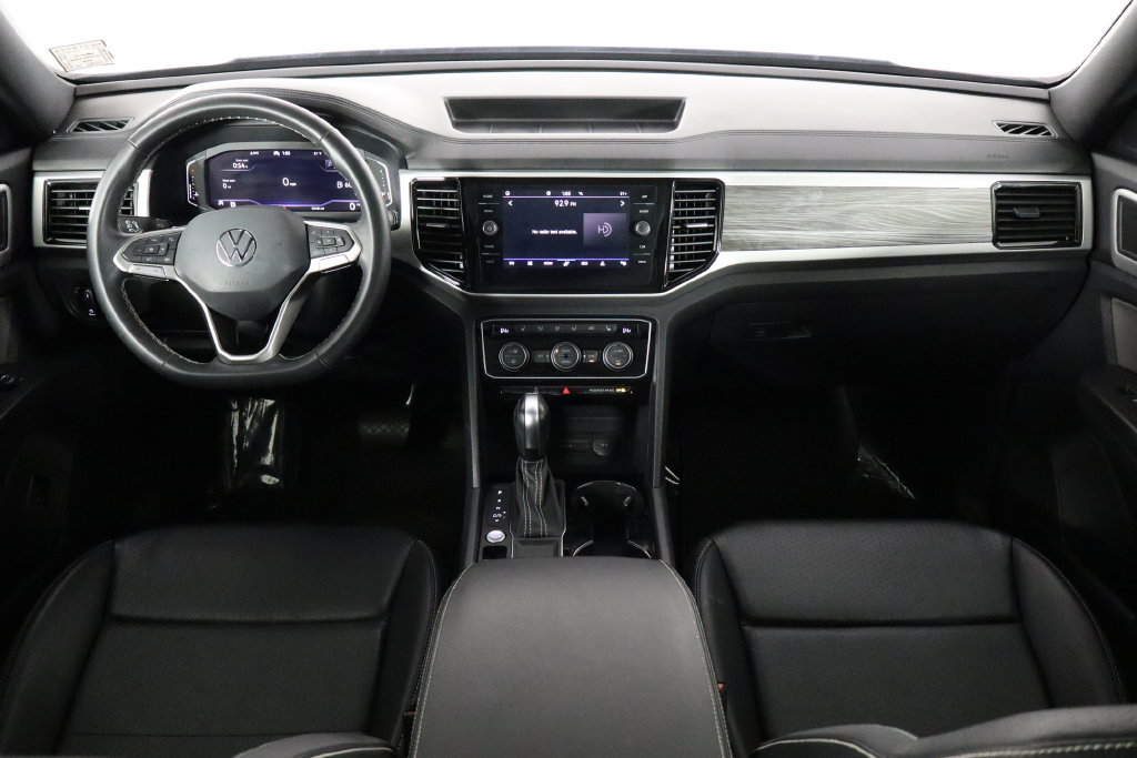 Used 2022 Volkswagen Atlas Cross Sport SE FWD image 13