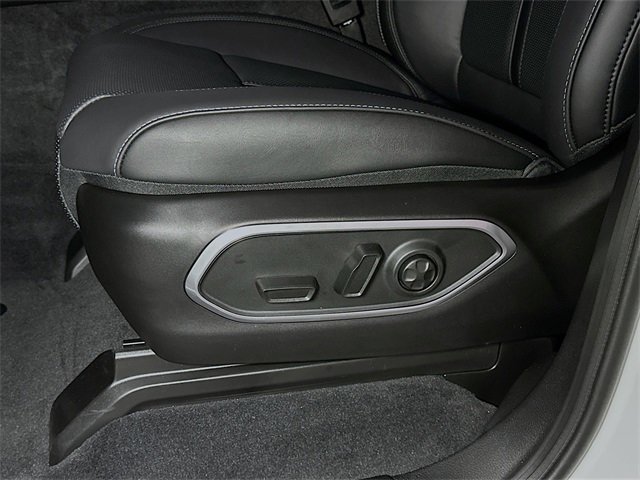 New 2025 Jeep Wagoneer Series II image 13