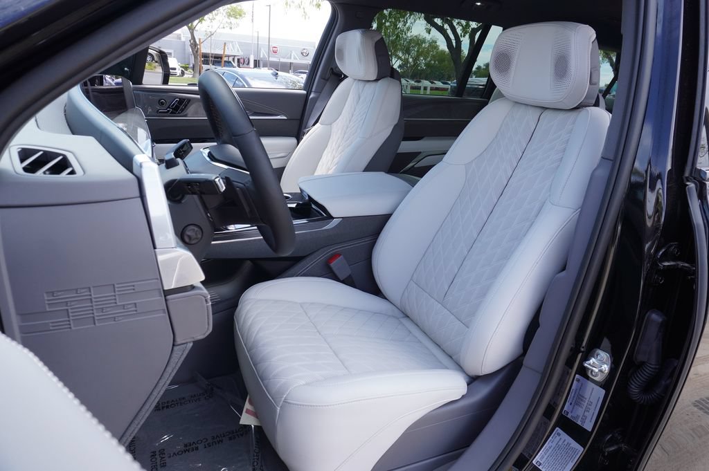 New 2026 Cadillac Escalade IQL Luxury AWD/4WD image 14
