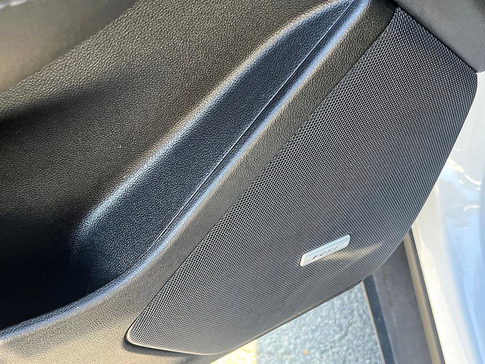 Certified 2025 Cadillac XT5 Premium Luxury image 14