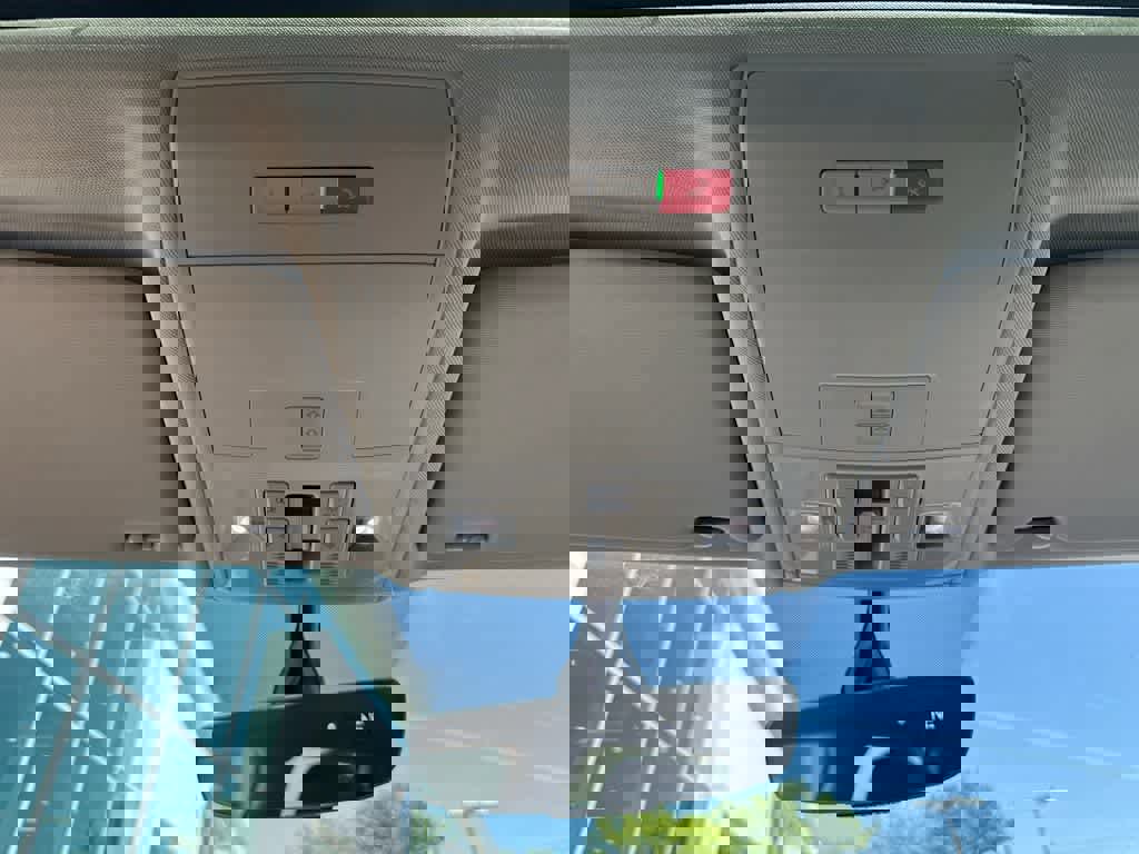 Used 2021 Volkswagen Atlas SE w/ Panoramic Sunroof Package image 15