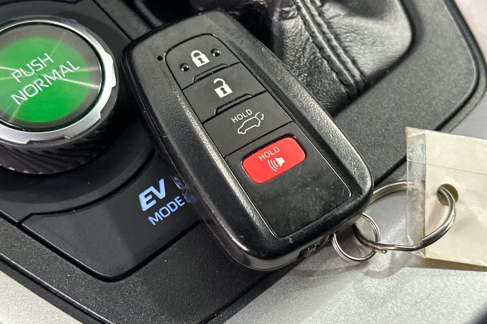 Used 2019 Toyota RAV4 XSE w/ XSE Weather Package AWD/4WD image 26