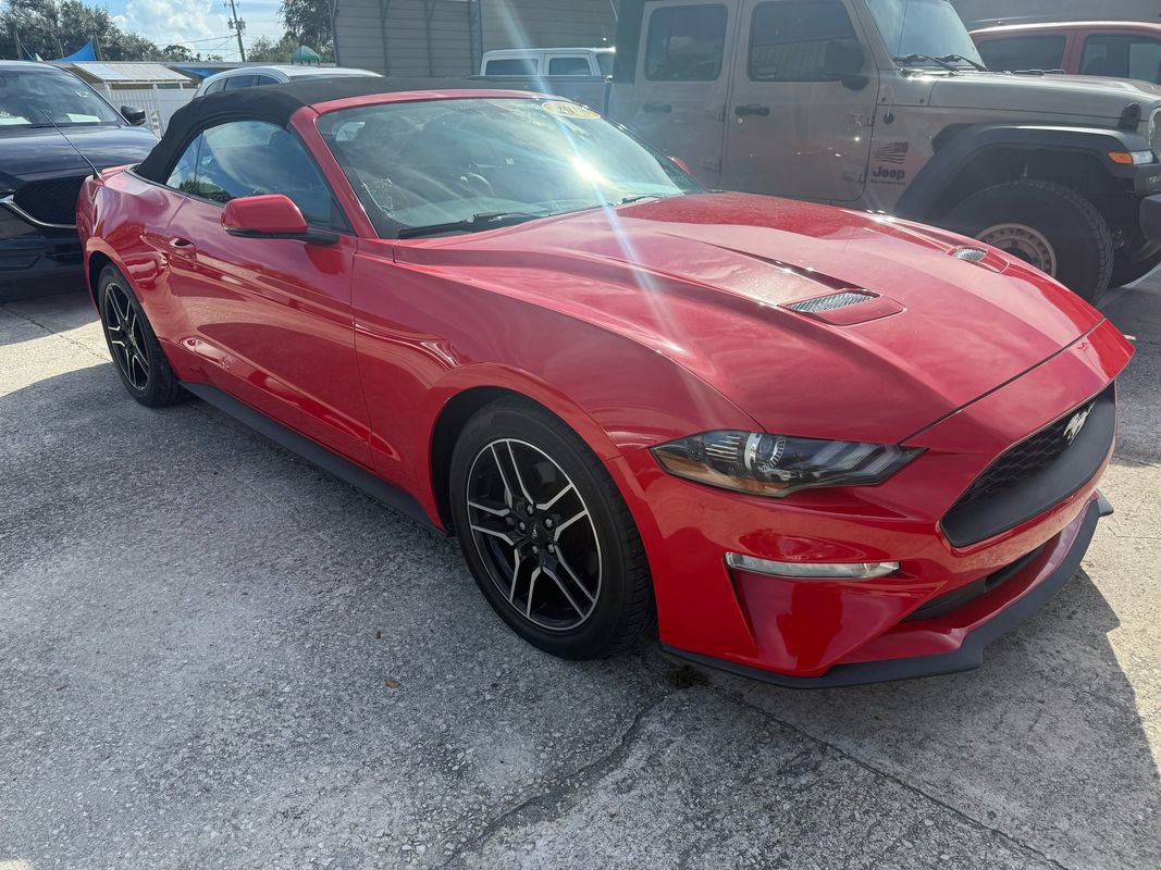 Used 2018 Ford Mustang Premium image 4