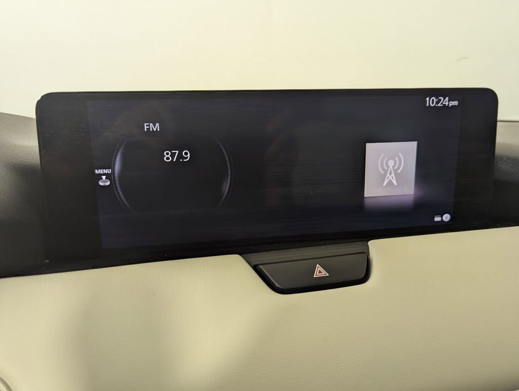 Used 2024 MAZDA CX-90 Plug-In Hybrid w/ Premium Plus image 10