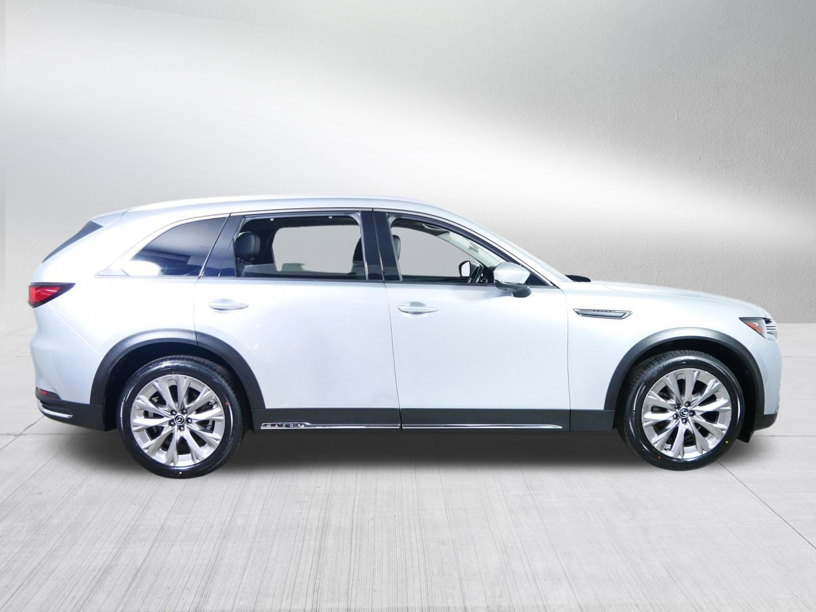Used 2024 MAZDA CX-90 3.3 Turbo w/ Premium Package AWD/4WD image 8