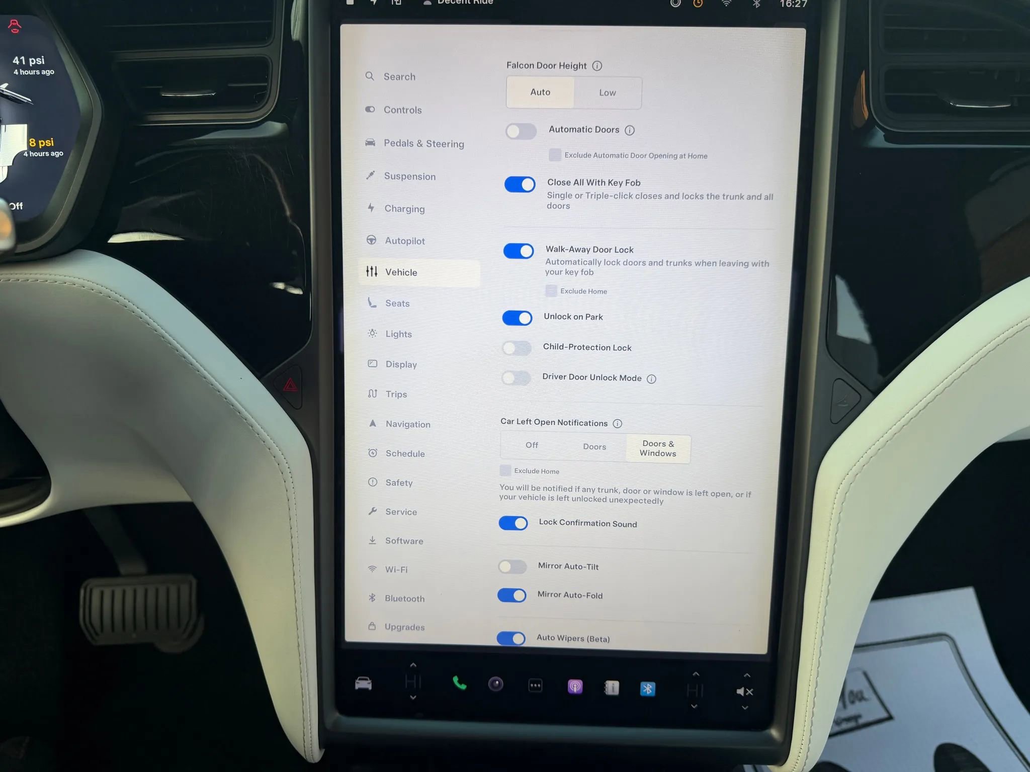 Used 2018 Tesla Model X 100D image 24