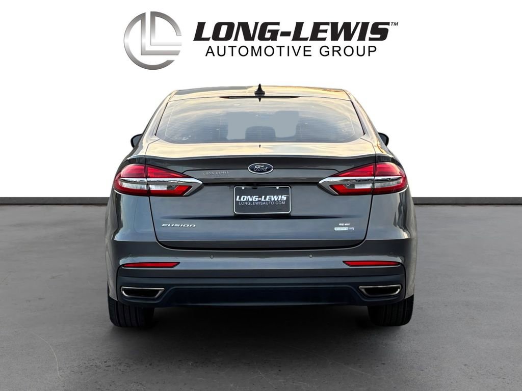 Used 2020 Ford Fusion SE image 5
