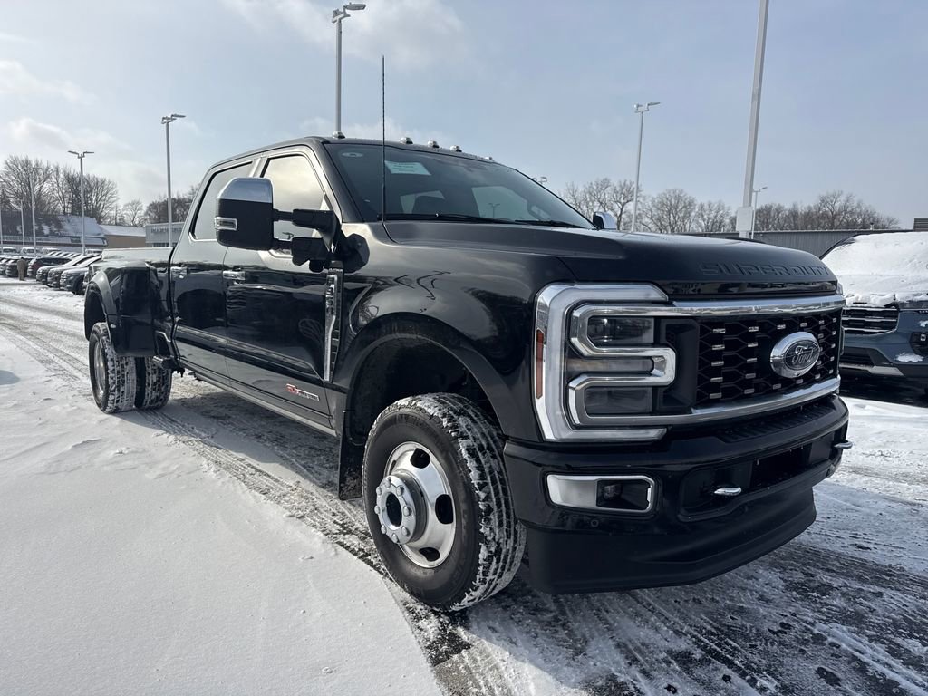 Used 2024 Ford F350 Platinum image 4