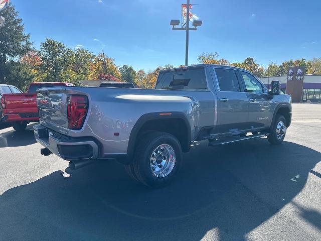 New 2026 GMC Sierra 3500 Denali w/ Technology Package image 4