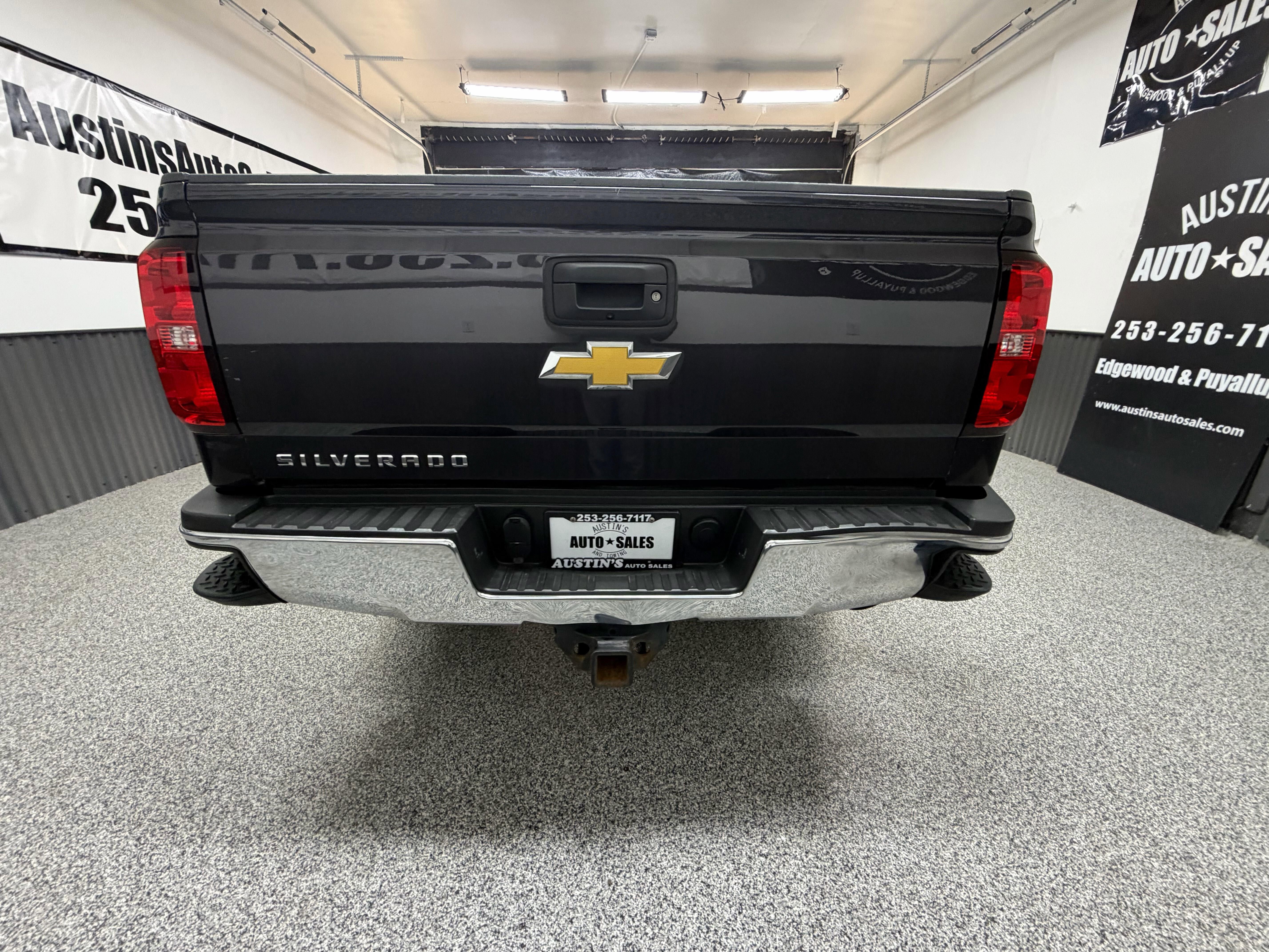 Used 2015 Chevrolet Silverado 3500 W/T w/ WT Convenience Package AWD/4WD image 4