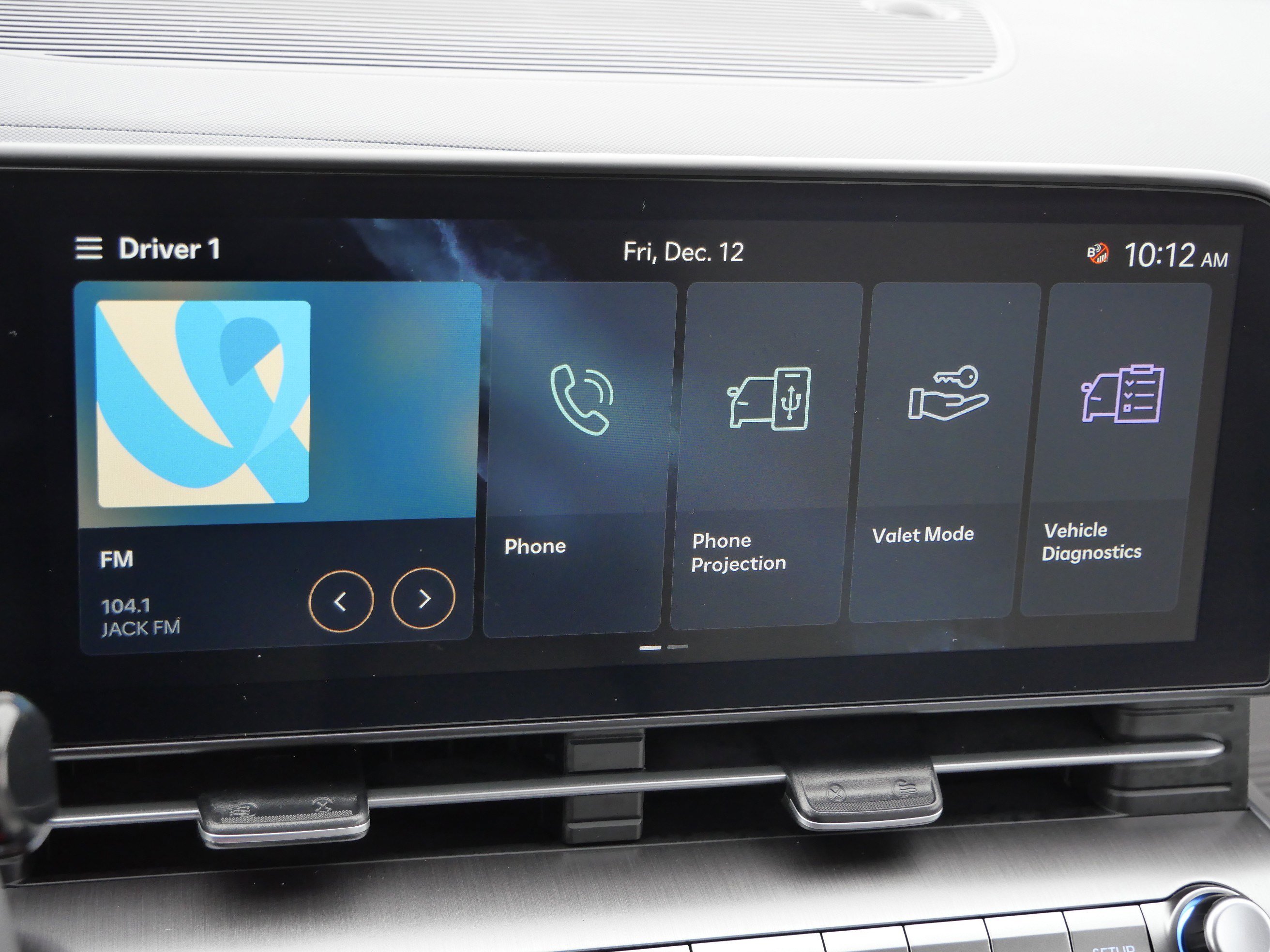 Certified 2025 Hyundai Kona SEL image 23