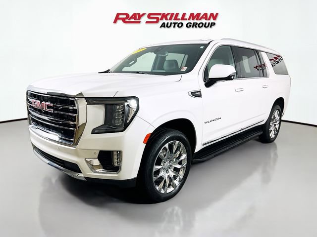 Used 2022 GMC Yukon XL SLT w/ SLT Luxury Package image 3