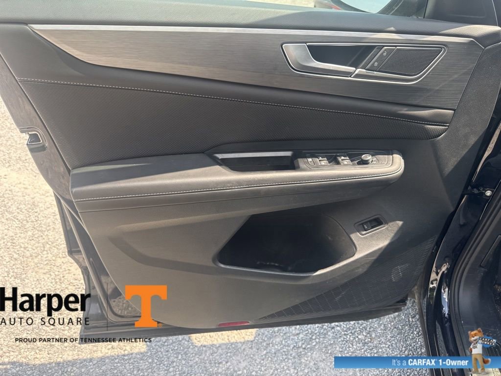 Used 2025 Volkswagen Atlas Cross Sport SE w/ Panoramic Sunroof Package AWD/4WD image 19