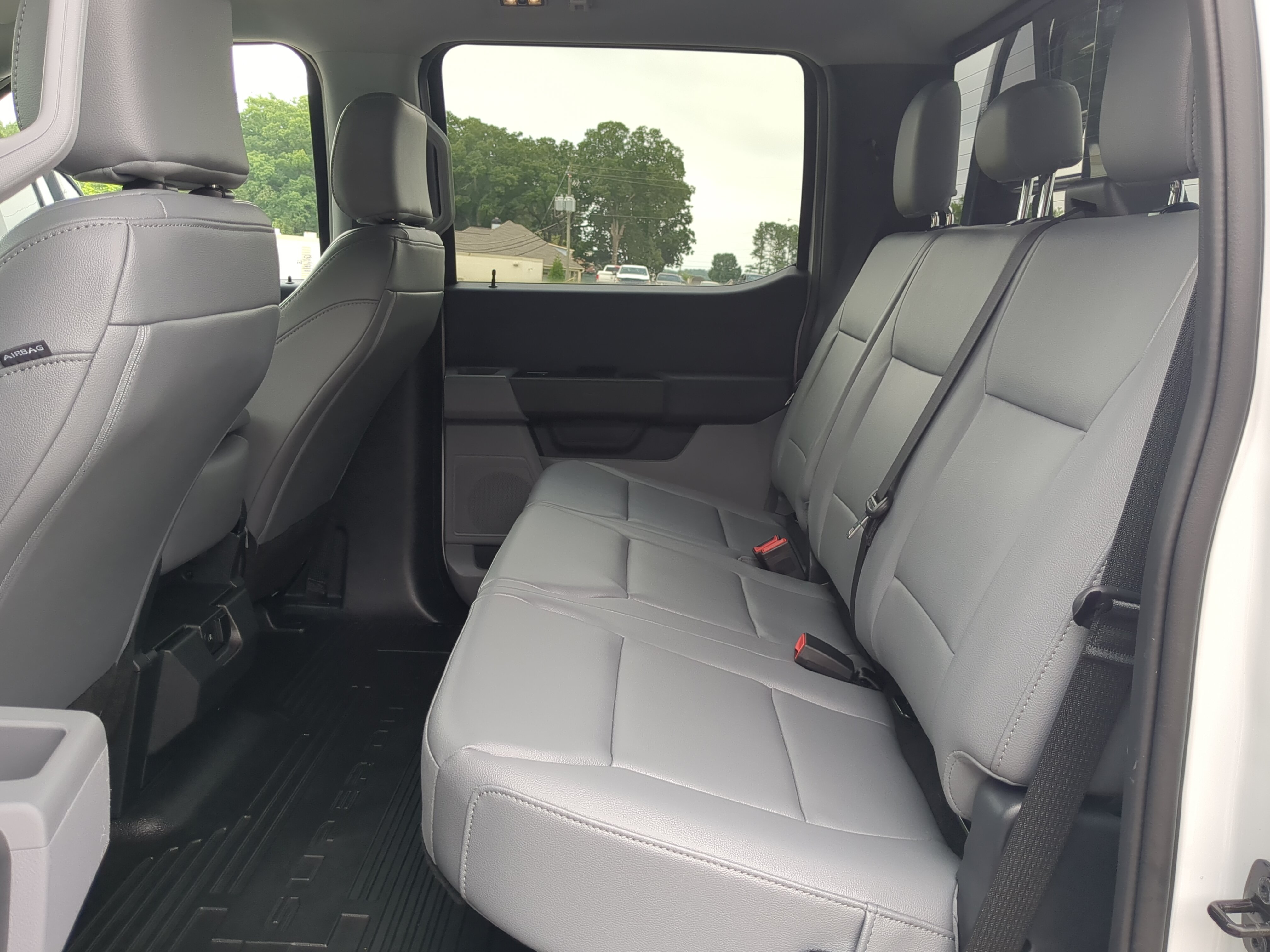 Certified 2025 Ford F350 XL w/ XL Chrome Package AWD/4WD image 12