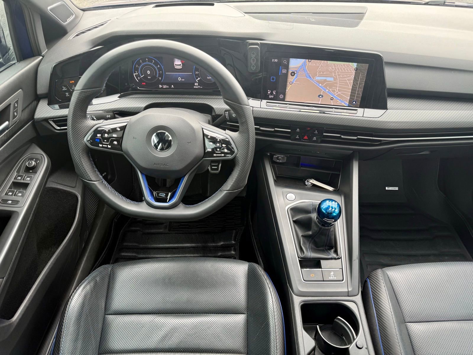 Used 2022 Volkswagen Golf R image 16