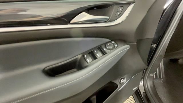 Used 2022 Buick Enclave Essence w/ Sport Touring Edition FWD image 18