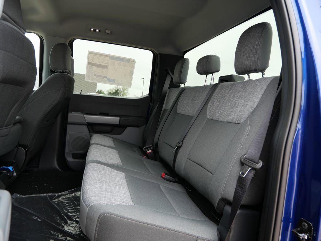 New 2026 Ford F250 XLT w/ FX4 Off-Road Package image 17