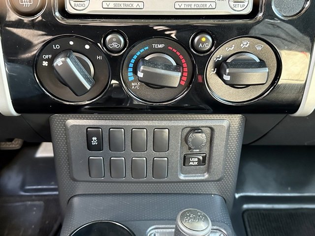 Used 2014 Toyota FJ Cruiser 4WD w/ Convenience Package image 28