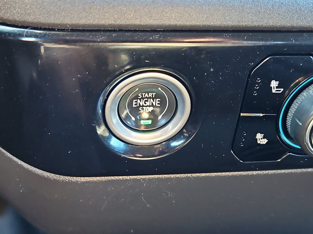 Used 2023 Chevrolet Silverado 1500 LT AWD/4WD image 22