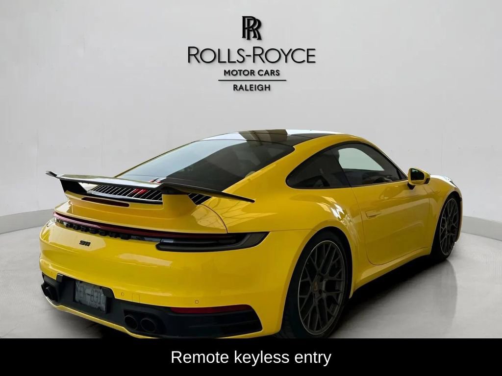 Used 2022 Porsche 911 Carrera image 5