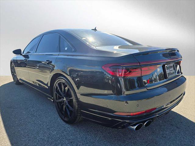 Used 2022 Audi S8 image 5