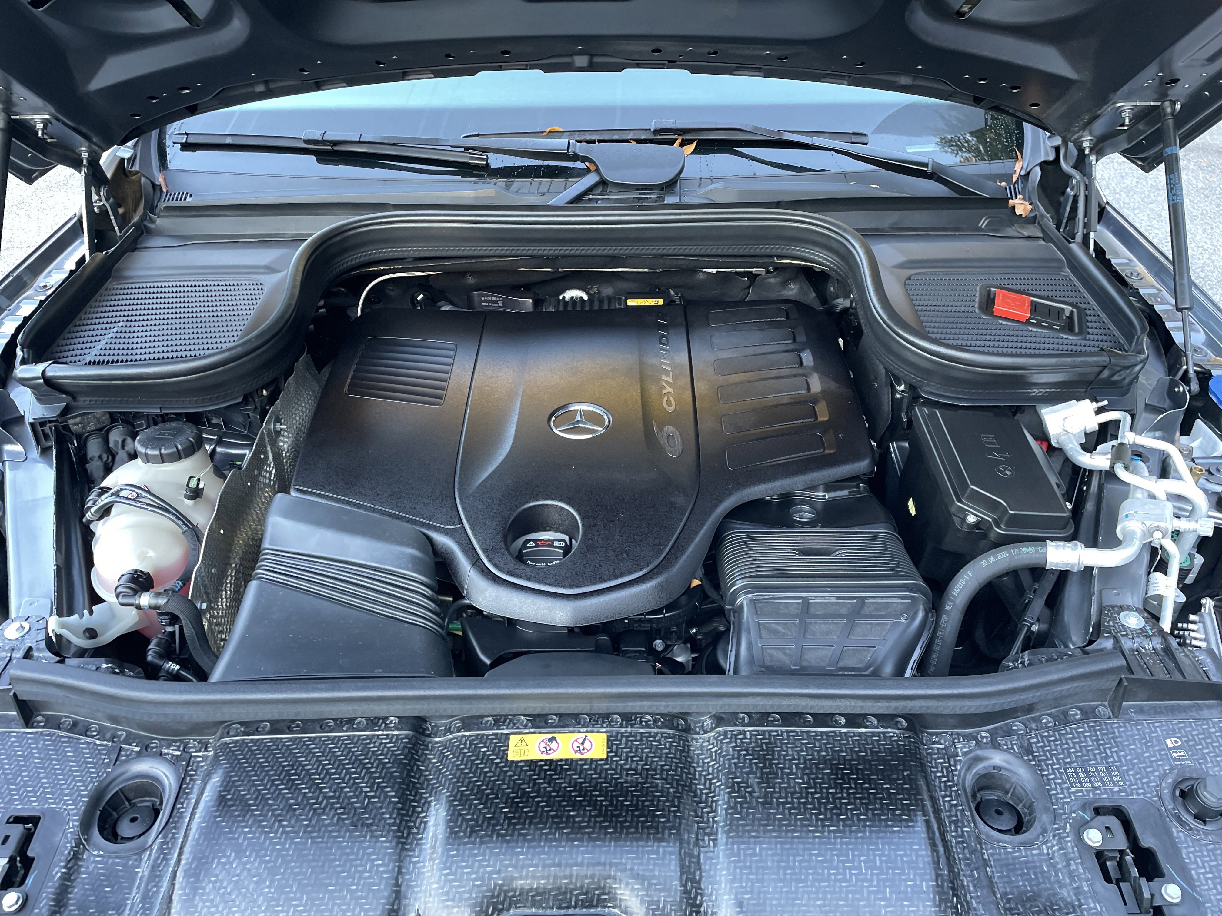 Used 2025 Mercedes-Benz GLS 450 4MATIC image 55