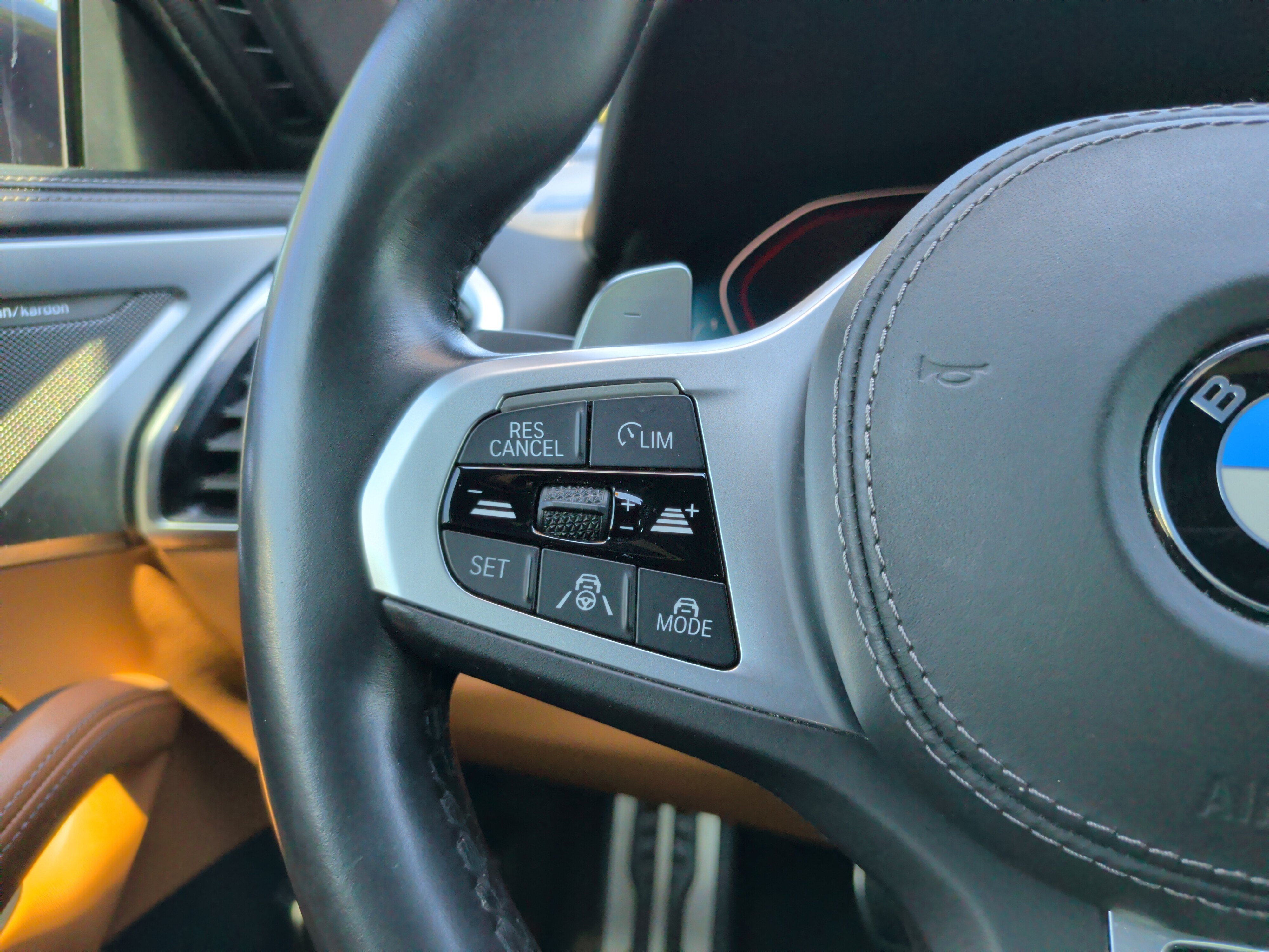 Used 2020 BMW 840i Coupe w/ M Sport Package RWD image 21