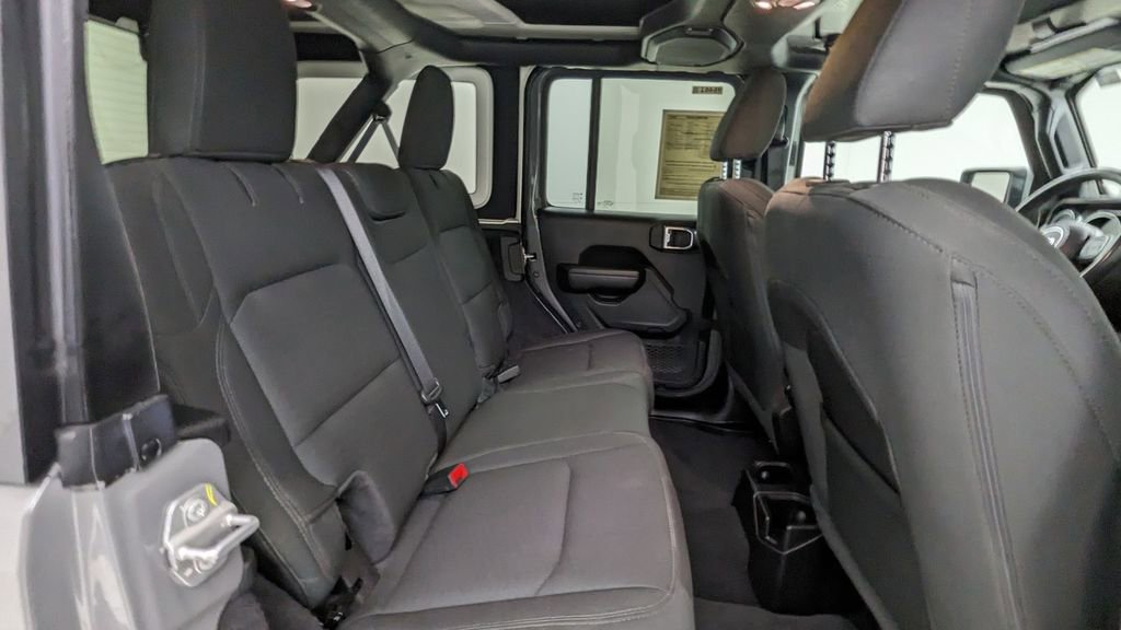 Used 2021 Jeep Wrangler Unlimited Sport image 35