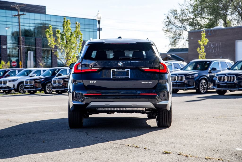 New 2026 BMW X1 xDrive28i w/ Convenience Package AWD/4WD image 4