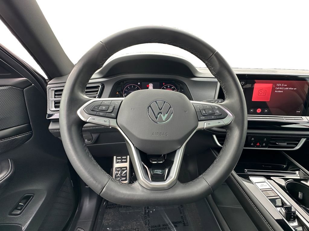 Used 2024 Volkswagen Atlas Cross Sport SEL R-Line image 12