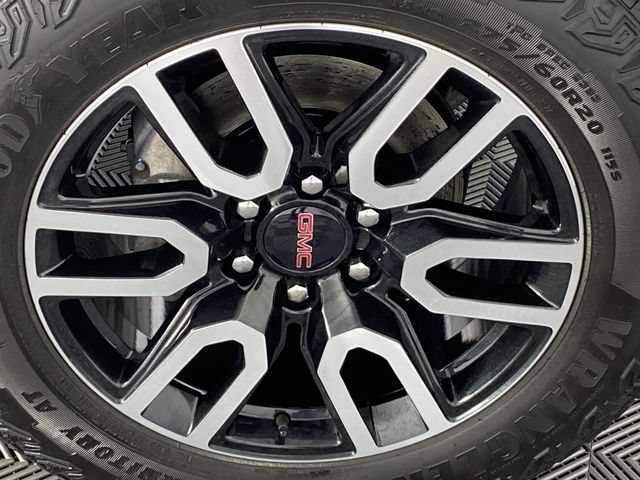 Used 2023 GMC Yukon XL AT4 w/ AT4 Premium Package AWD/4WD image 30