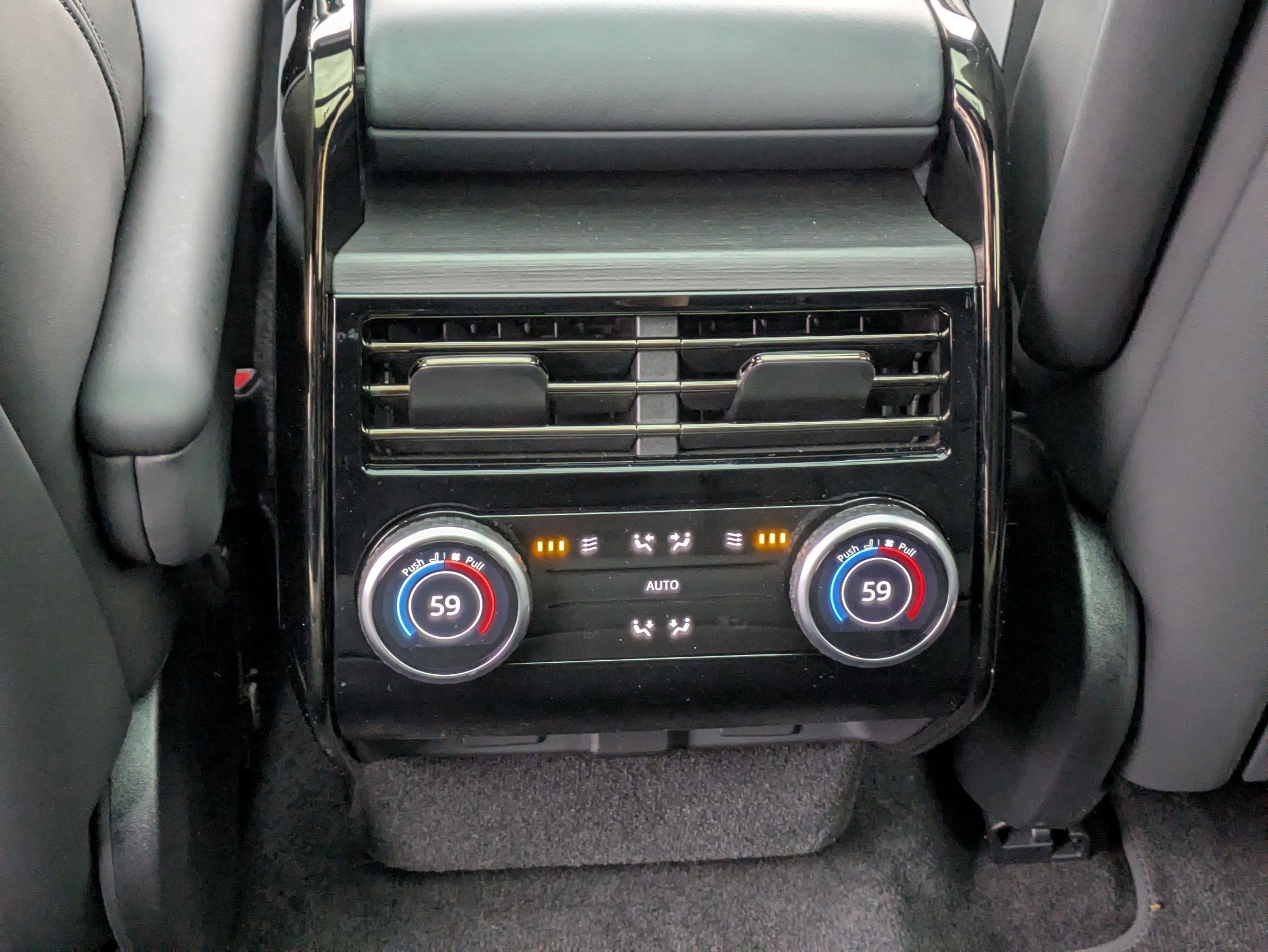 Used 2023 Land Rover Range Rover Sport SE Dynamic image 27