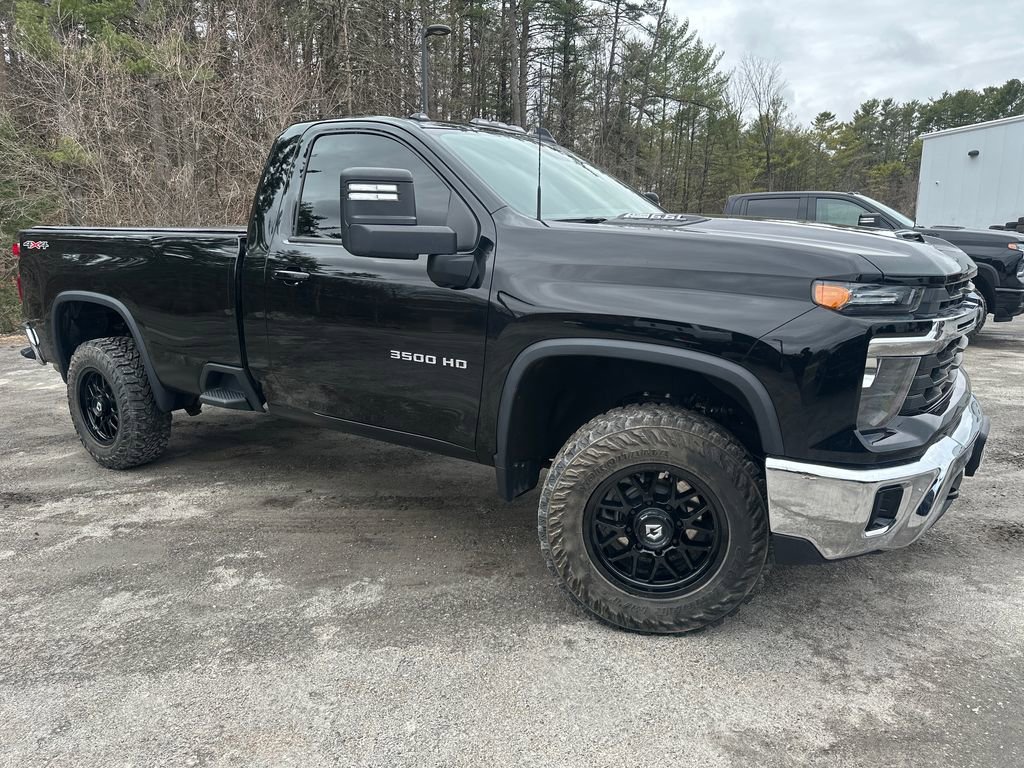 Used 2025 Chevrolet Silverado 3500 LT w/ Convenience Package image 7