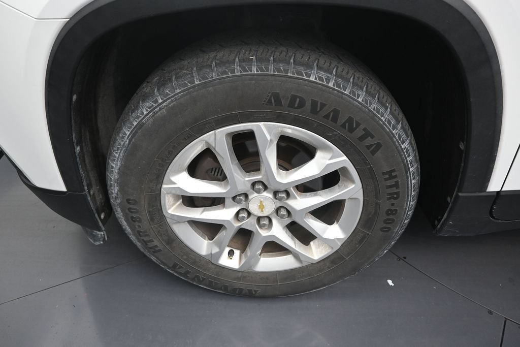 Used 2019 Chevrolet Traverse LS FWD image 9