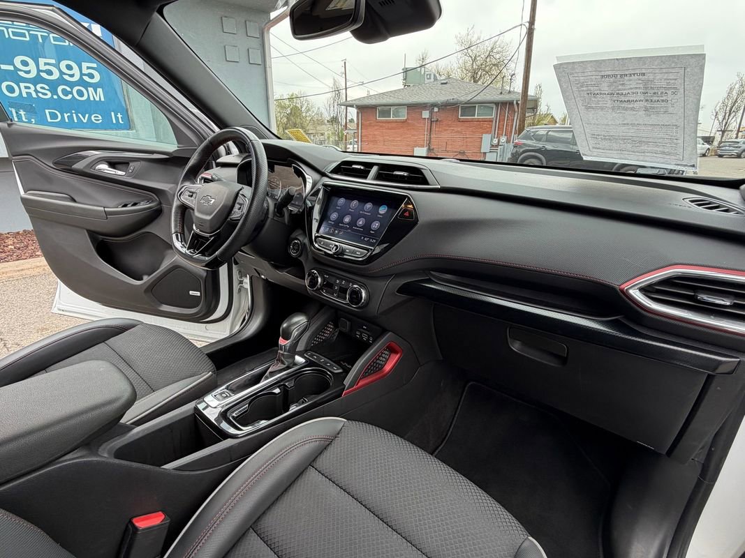 Used 2022 Chevrolet TrailBlazer RS w/ Technology Package image 37
