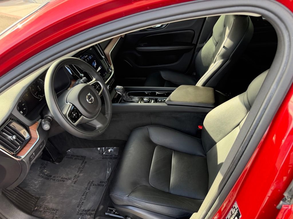 Used 2019 Volvo S60 T5 Momentum FWD image 12