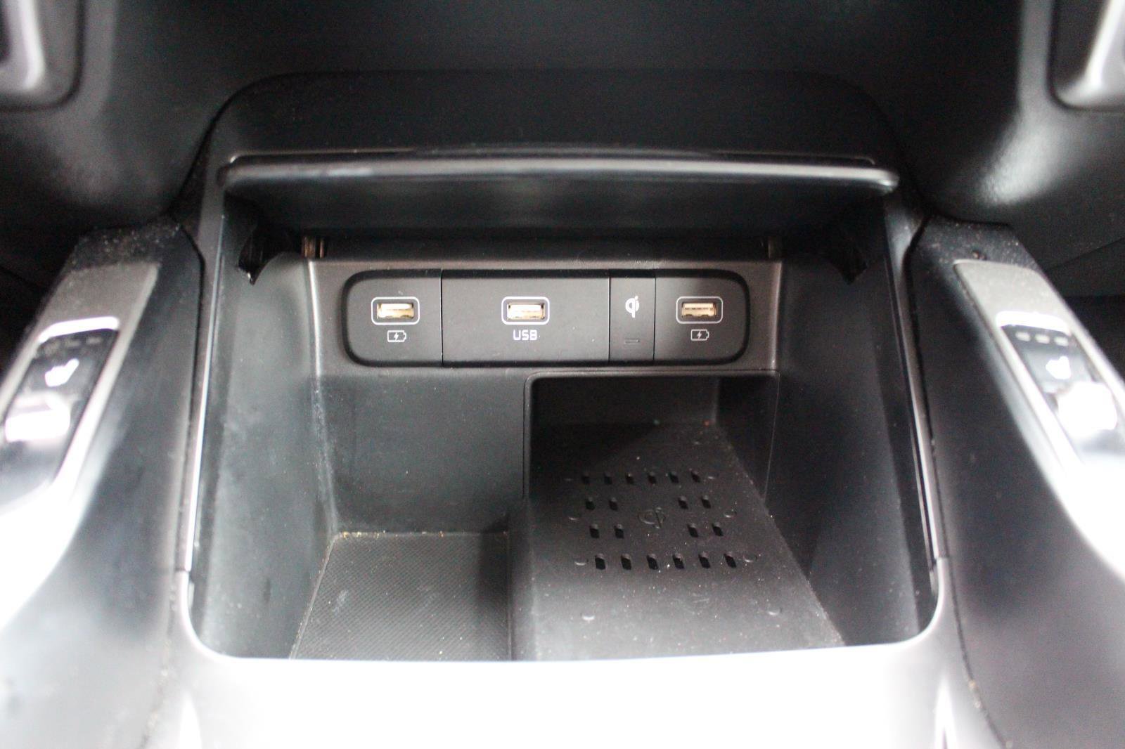 Certified 2023 Kia Sorento S w/ Panoramic Sunroof Package image 30