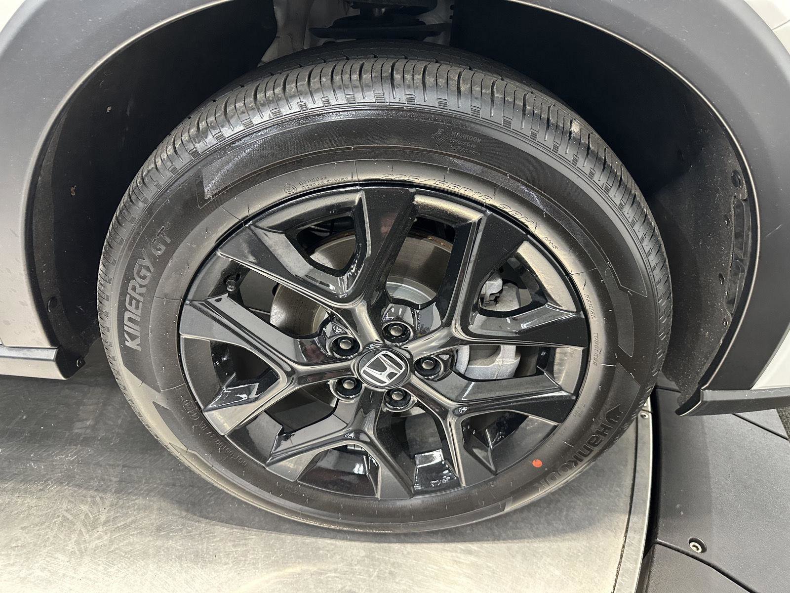 Certified 2025 Honda HR-V Sport image 12