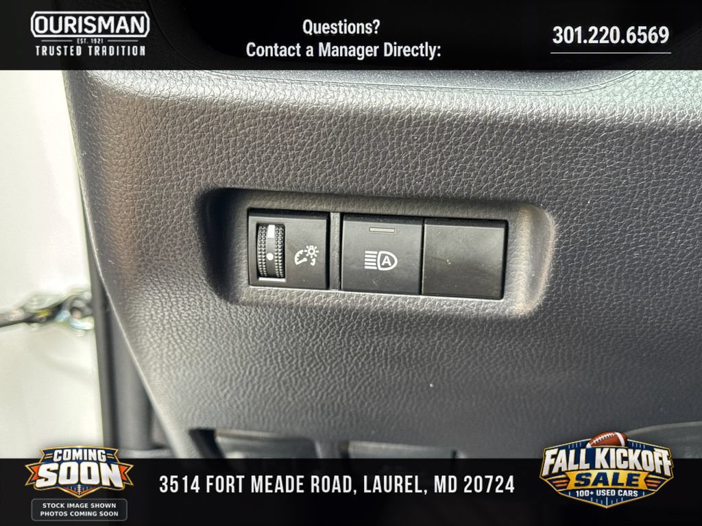 Used 2025 Toyota RAV4 LE AWD/4WD image 27