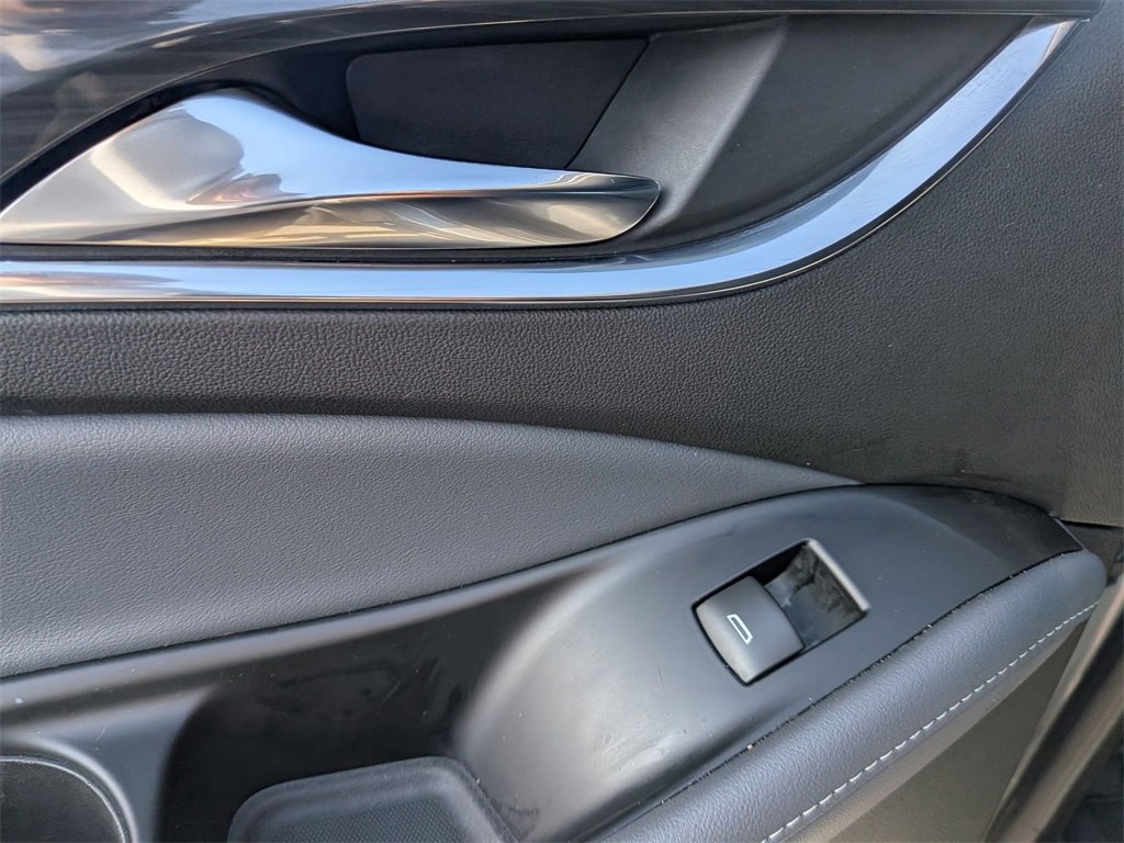 Used 2024 Buick Enclave Premium image 27
