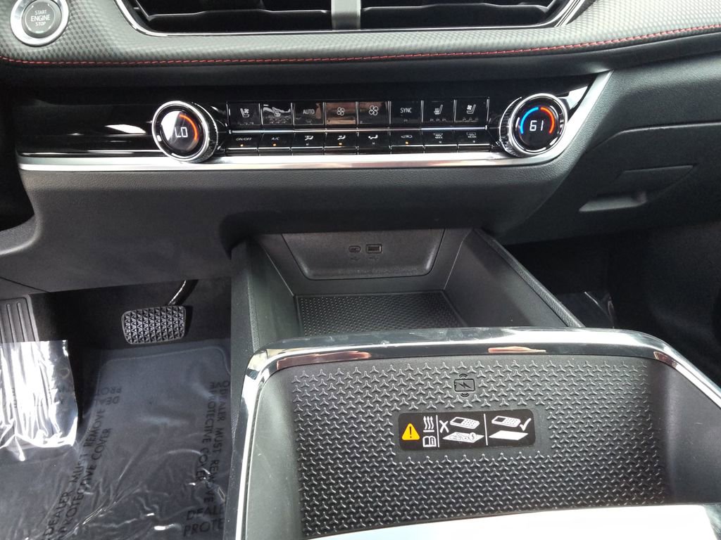 New 2026 Chevrolet Equinox RS w/ Convenience Package III FWD image 23