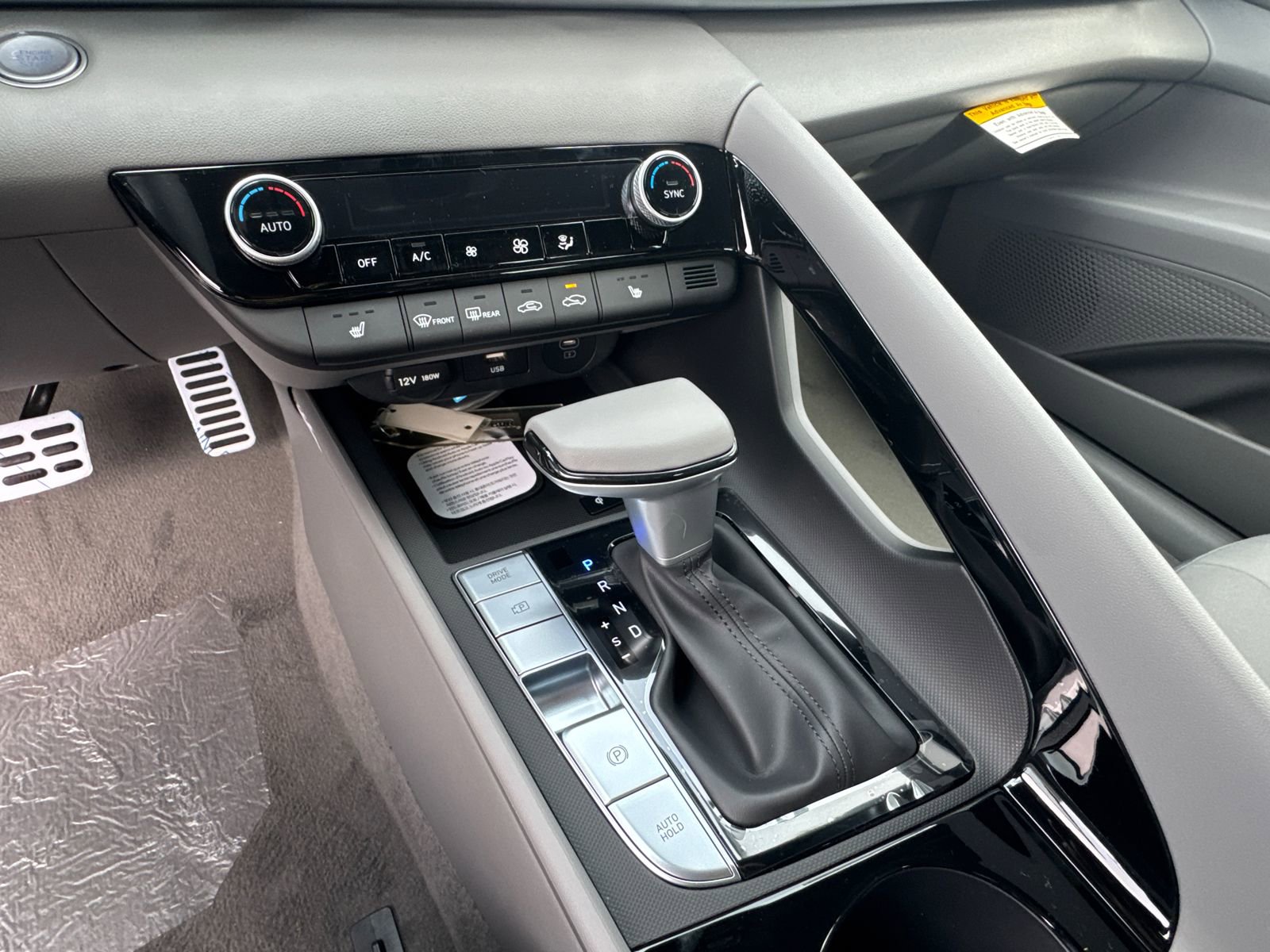 New 2026 Hyundai Elantra SEL Sport image 30