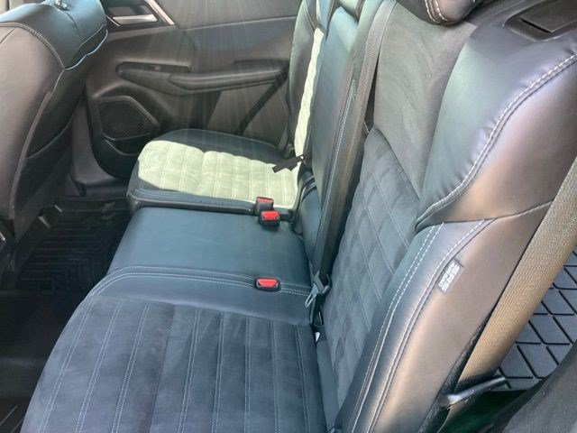 Used 2023 Mitsubishi Outlander SE AWD/4WD image 24