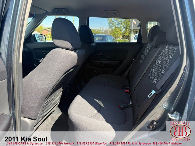 Used 2011 Kia Soul + w/ Audio Pkg FWD image 11