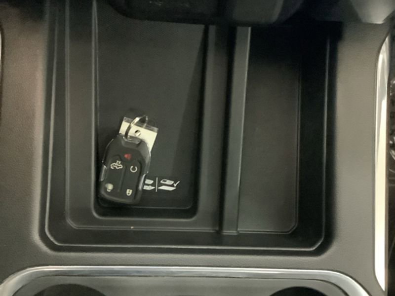 Used 2022 GMC Sierra 3500 Denali image 18