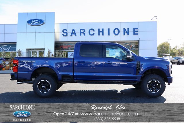 New 2026 Ford F350 Platinum w/ Tremor Off-Road Package