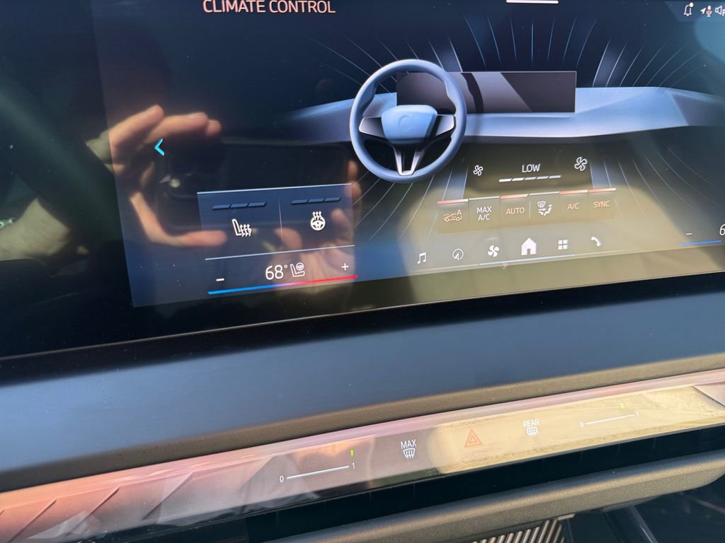 Certified 2025 BMW X3 xDrive30i w/ Premium Package image 23