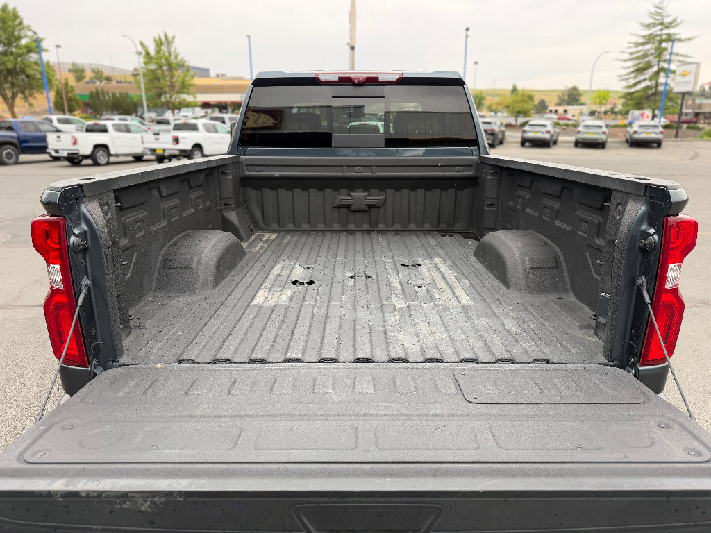 Used 2020 Chevrolet Silverado 3500 LTZ w/ LTZ Plus Package AWD/4WD image 22