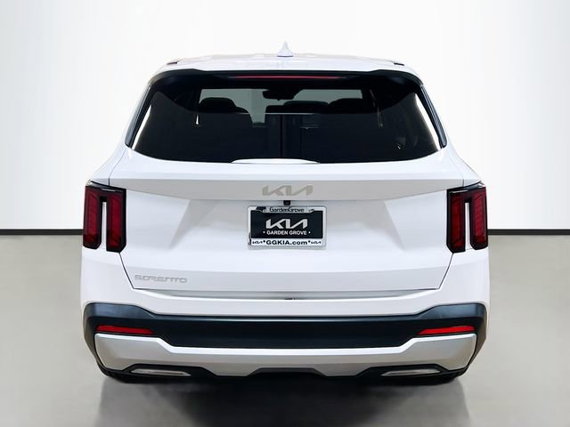 Certified 2024 Kia Sorento LX image 6