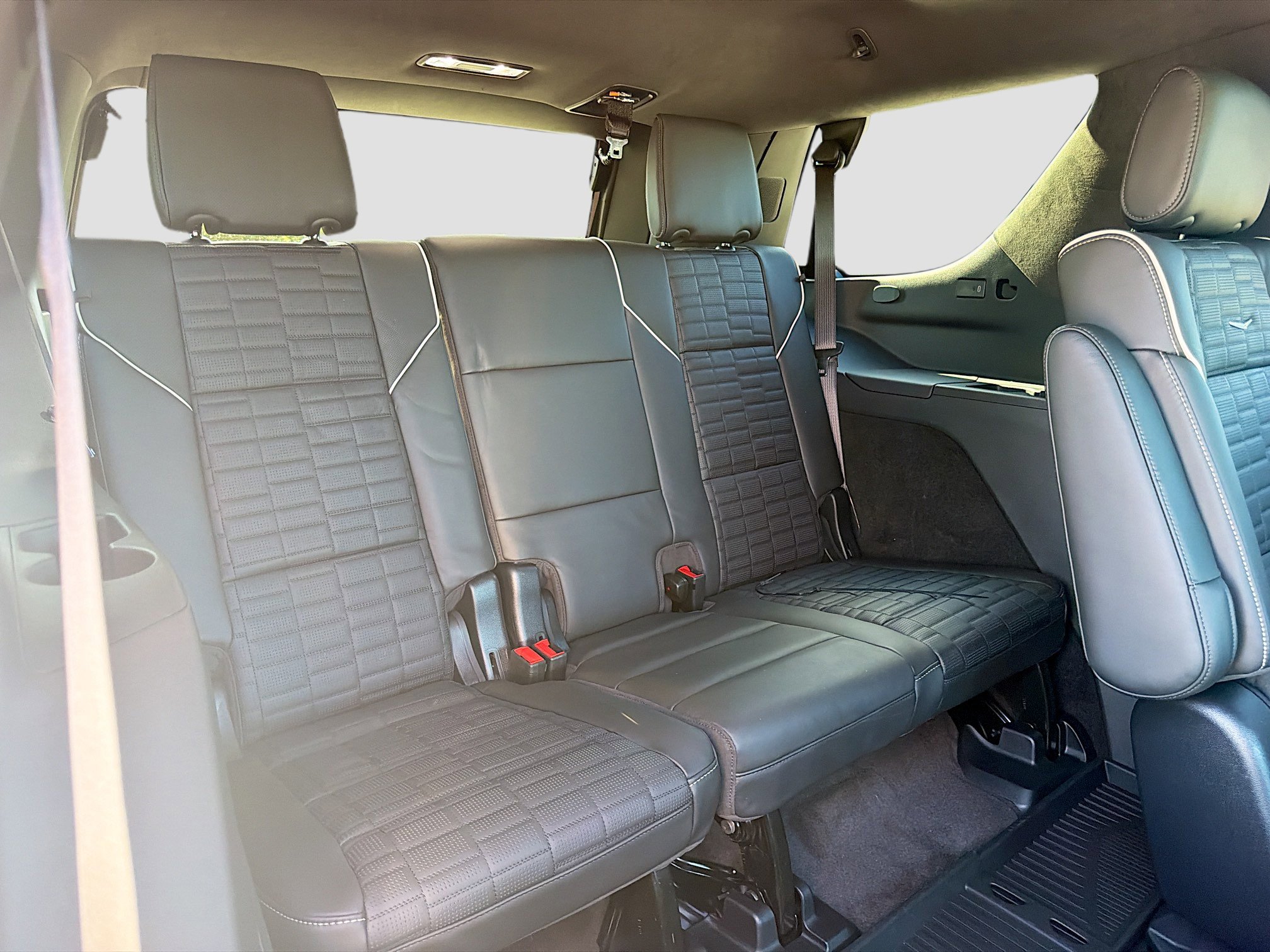 Used 2026 Cadillac Escalade V w/ LPO, ONYX Package AWD/4WD image 19